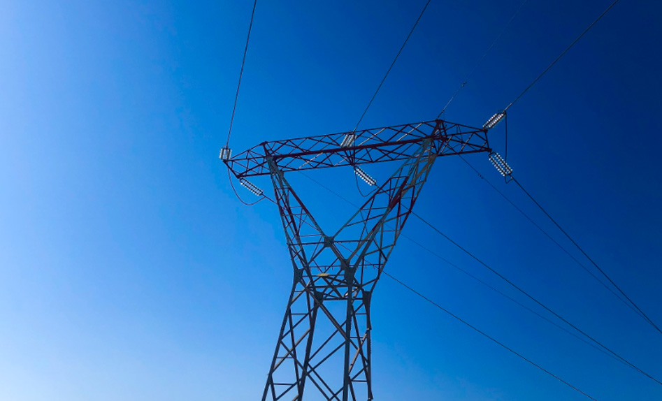 从篮球博弈到电力市场：规则、犯规与进化